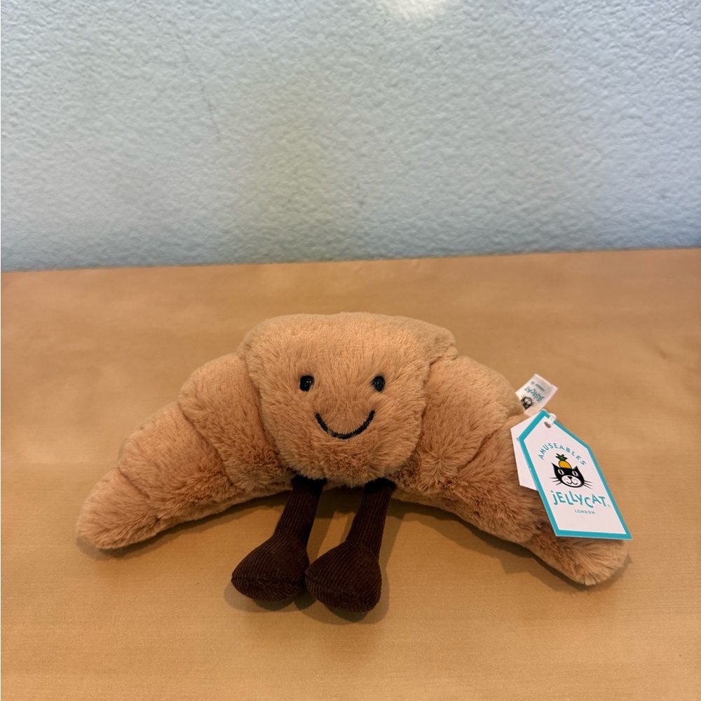 BNWT Jellycat Small Amuseables Croissant